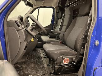 Renault Master 35 2.3dCi L2H2 Airco picture 9