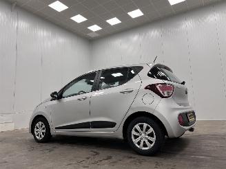 Hyundai I-10 1.0i Go! Navi Clima picture 3