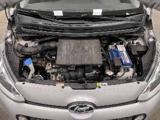 Hyundai I-10 1.0i Go! Navi Clima picture 15