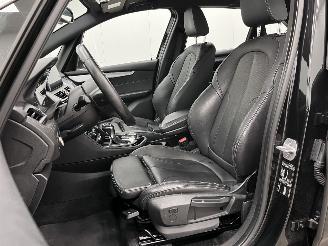 BMW 2-serie 216d Autom. High Executive Navi Clima picture 8