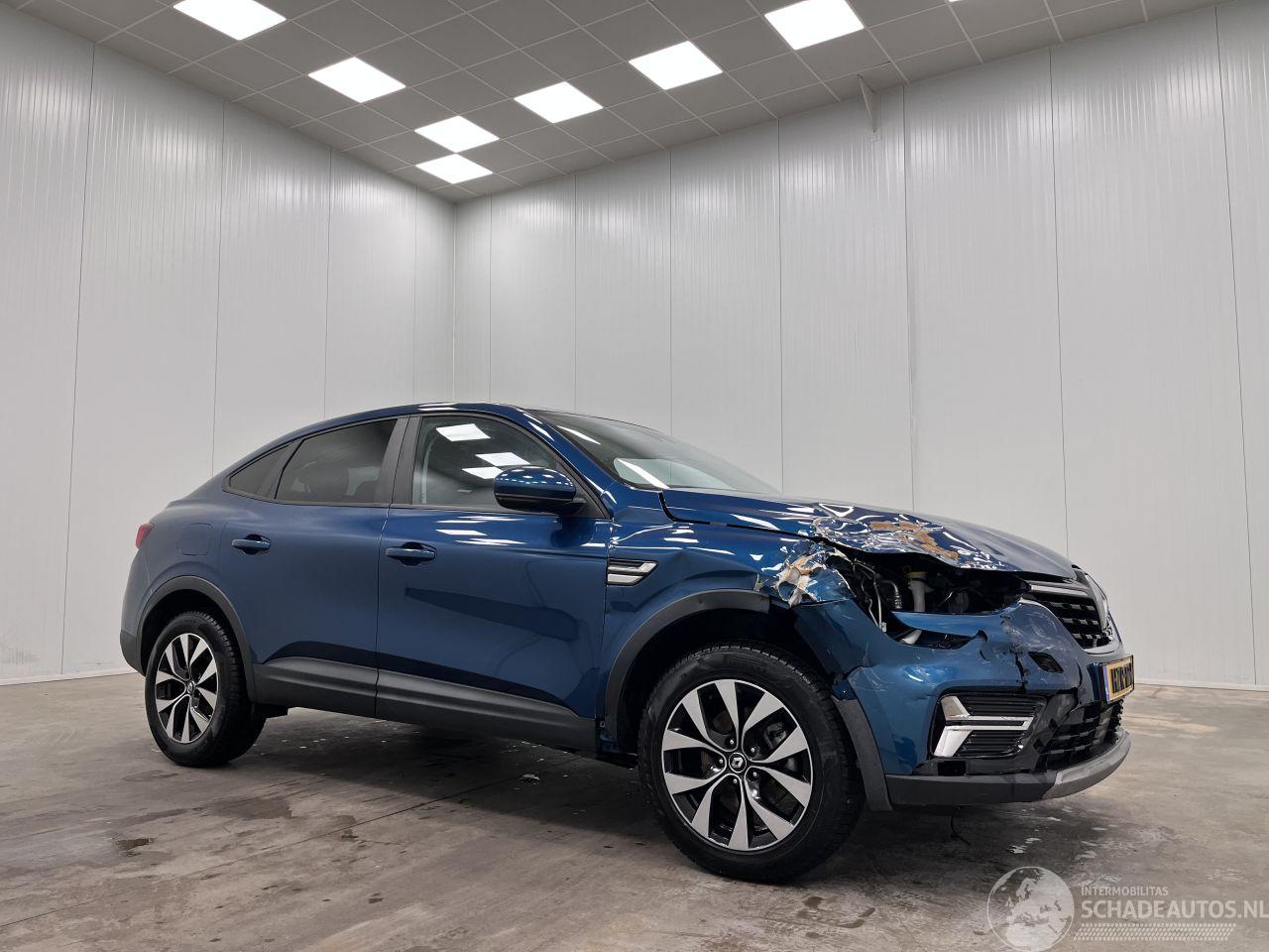 Renault Arkana 1.6 E-Tech Evolutiuon Navi Clima