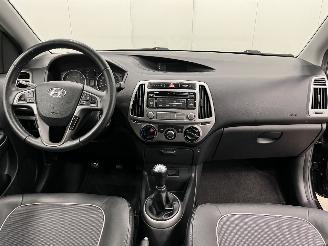 Hyundai I-20 1.2i Go! Plus Airco picture 12
