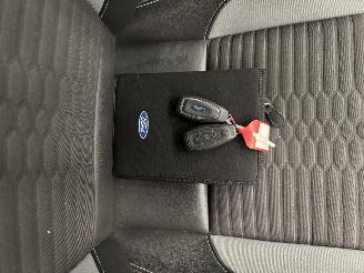 Ford Focus 2.0 ST 5-drs Navi Clima picture 13