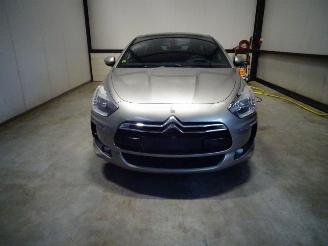 Salvage car Citroën DS5 2.0 HDI HYBRIDE 2012/10