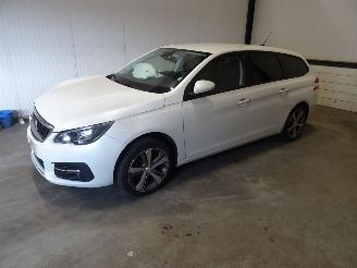 Démontage voiture Peugeot 308 SW 1.2 THP 2018/12