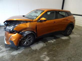 krockskadad bil auto Peugeot 2008 1.2 THP 2020/8