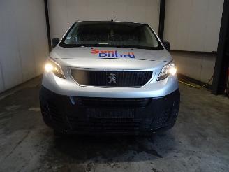 disassembly passenger cars Peugeot Expert 2.0 HDI 2019/5