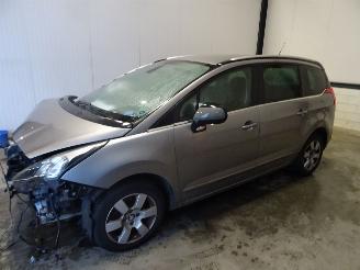 disassembly passenger cars Peugeot 5008 1.6 HDI 2016/5