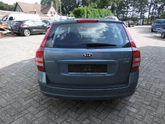 Kia Cee d  picture 5