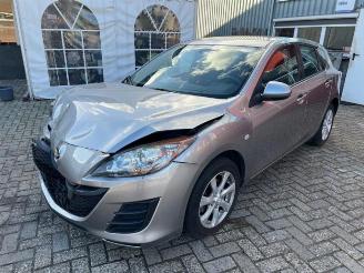 Mazda 3  picture 3
