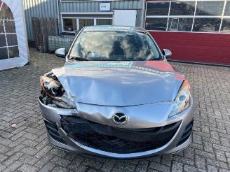 Mazda 3  picture 2