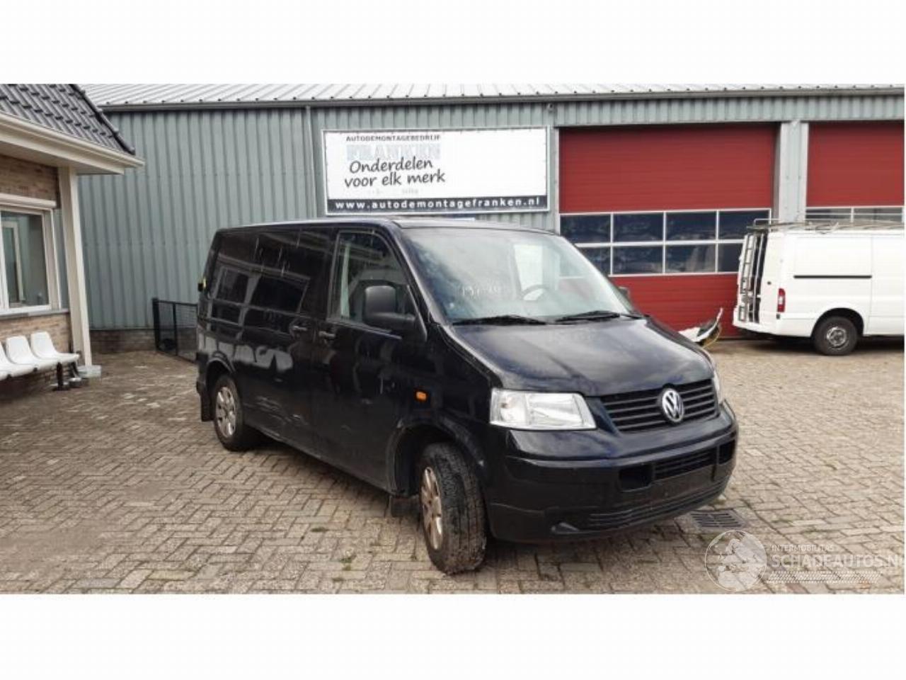 Volkswagen Transporter Transporter T5, Van, 2003 / 2015 2.5 TDi