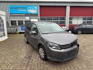 Vrakbiler auto Volkswagen Touran Touran (1T3), MPV, 2010 / 2015 1.2 TSI 2013/4