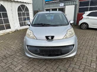 Peugeot 107 107, Hatchback, 2005 / 2014 1.0 12V picture 2