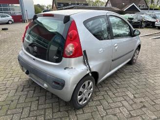 Peugeot 107 107, Hatchback, 2005 / 2014 1.0 12V picture 7