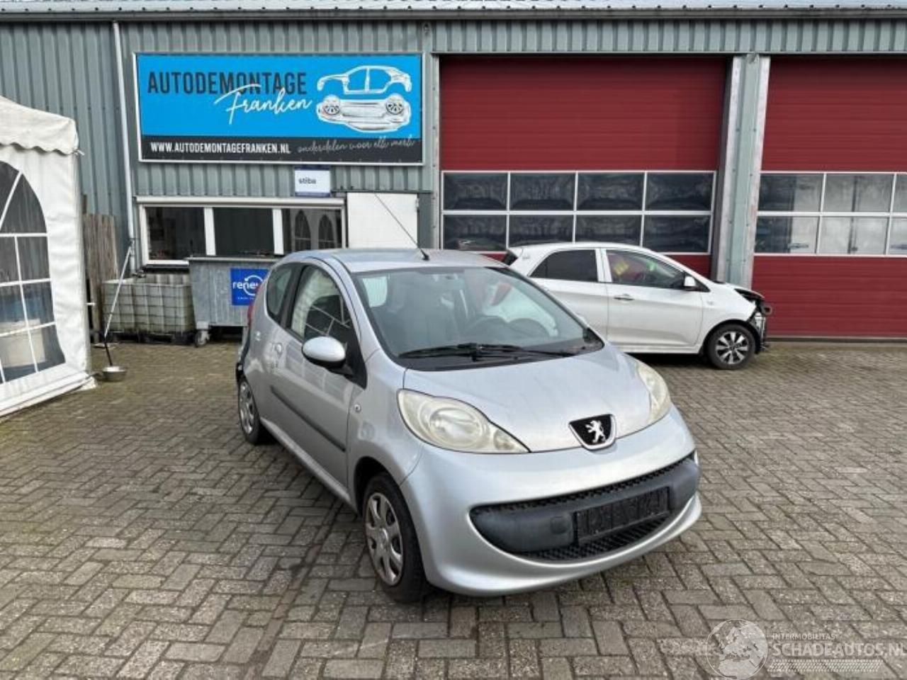 Peugeot 107 107, Hatchback, 2005 / 2014 1.0 12V