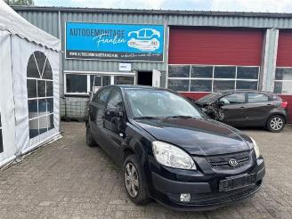 Vrakbiler auto Kia Rio Rio II (DE), Hatchback, 2005 / 2011 1.4 16V 2008/3