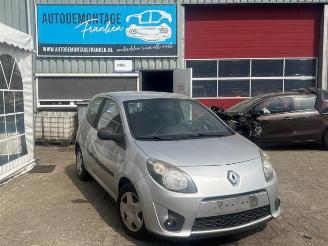 Vrakbiler auto Renault Twingo Twingo II (CN), Hatchback 3-drs, 2007 / 2014 1.2 16V 2009/4