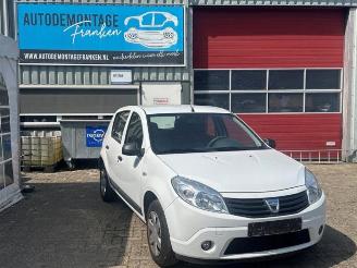 Dacia Sandero Sandero I (BS), Hatchback, 2008 / 2013 1.2 16V picture 1