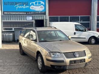 Vrakbiler auto Volkswagen Passat Passat Variant (3B6), Combi, 2000 / 2005 2.0 2002/10