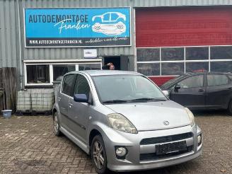 krockskadad bil auto Daihatsu Sirion Sirion 2 (M3), Hatchback, 2005 1.3 16V DVVT 2005/7