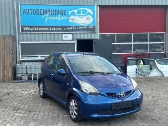 Coche siniestrado Toyota Aygo Aygo (B10), Hatchback, 2005 / 2014 1.0 12V VVT-i 2008/6