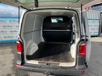 Volkswagen Transporter 2.0 TDi Transporter BlueMotion picture 14