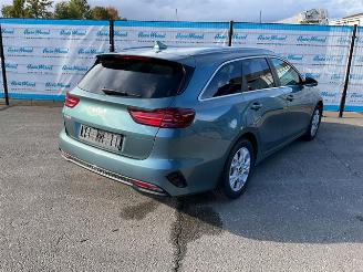 Kia Ceed 1.5 Sportswagon picture 3