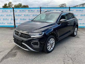 krockskadad bil auto Volkswagen T-Roc 1.5 TSi 2025/7