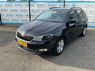 Coche accidentado Skoda Fabia 1.2 TSi Combi Ambition Business 2017/6