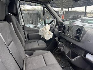 Mercedes Sprinter 317 CDI RWD L2 (907.633) picture 21