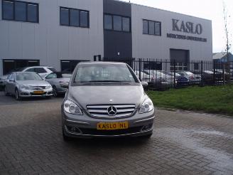 Vrakbiler auto Mercedes B-klasse B 170 2006/3