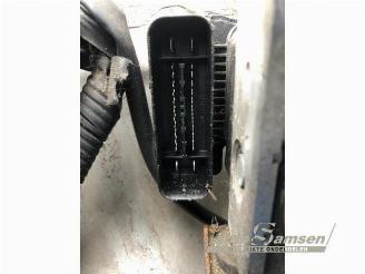 Suzuki Ignis New Ignis (MH), Hatchback 5-drs, 2003 / 2007 1.5 16V picture 15