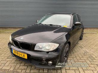Vrakbiler auto BMW 1-serie 1 serie (E87/87N), Hatchback 5-drs, 2003 / 2012 116i 1.6 16V 2005/4