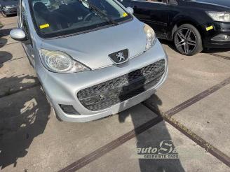 Peugeot 107 107, Hatchback, 2005 / 2014 1.0 12V picture 2