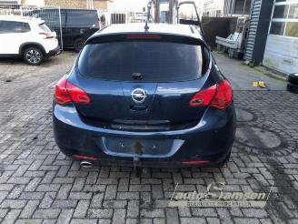 Opel Astra Astra J (PC6/PD6/PE6/PF6), Hatchback 5-drs, 2009 / 2015 1.4 Turbo 16V picture 13