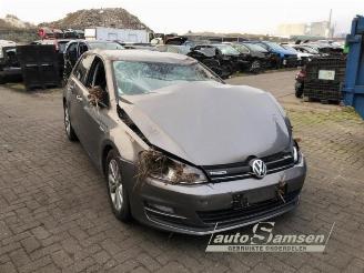Unfallwagen Volkswagen Golf Golf VII (AUA), Hatchback, 2012 / 2021 1.0 TSI 12V BlueMotion 2015/10