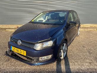 krockskadad bil auto Volkswagen Polo Polo V (6R) 1.2 Diesel Hatchback 2009 / 2017 - 1.2 TDI 12V BlueMotion Hatchback  Diesel 1,199cc 55kW (75pk) FWD 2009-10/2014-05  CFWA 2010/10