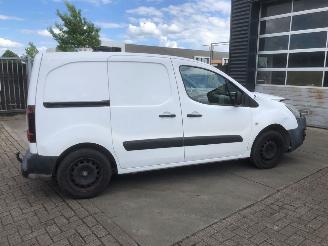 Unfallwagen Citroën Berlingo  2015/9