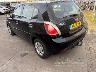 Kia Rio Rio II (DE), Hatchback, 2005 / 2011 1.4 16V picture 6