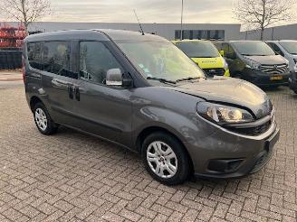 uszkodzony samochody osobowe Fiat Doblo 1.6 MJ 77KW 5P  NAVI CAM.  EURO6 29000KM 2023/1