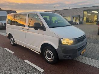 Schadeauto Volkswagen Transporter 2.0 TDI 103KW KOMBI 8 PERSONS. DSG AUTOM. KLIMA 2013/9
