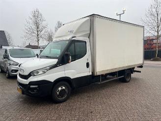 škoda dodávky Iveco Daily 35C15 3.0D 107KW KOFFER LAADKLEP LBW KLIMA MARGE AUTO! 2015/4