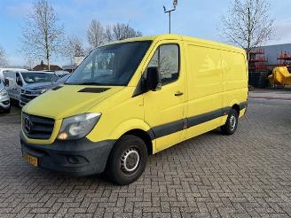 krockskadad bil bedrijf Mercedes Sprinter 314 CDI 105KW 366 L2H1 LANG AIRCO KLIMA 2017/8