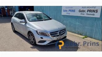 Vrakbiler auto Mercedes A-klasse A (W176), Hatchback, 2012 / 2018 1.6 A-180 16V 2013/6