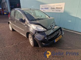 Autoverwertung Peugeot 107 107, Hatchback, 2005 / 2014 1.0 12V 2010/7