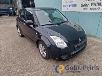 Coche siniestrado Suzuki Swift Swift (ZA/ZC/ZD1/2/3/9), Hatchback, 2005 / 2011 1.3 VVT 16V 2006/7