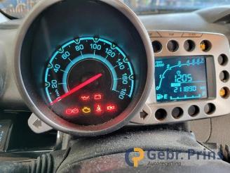 Chevrolet Spark Spark (M300), Hatchback, 2010 1.0 16V Bifuel picture 4