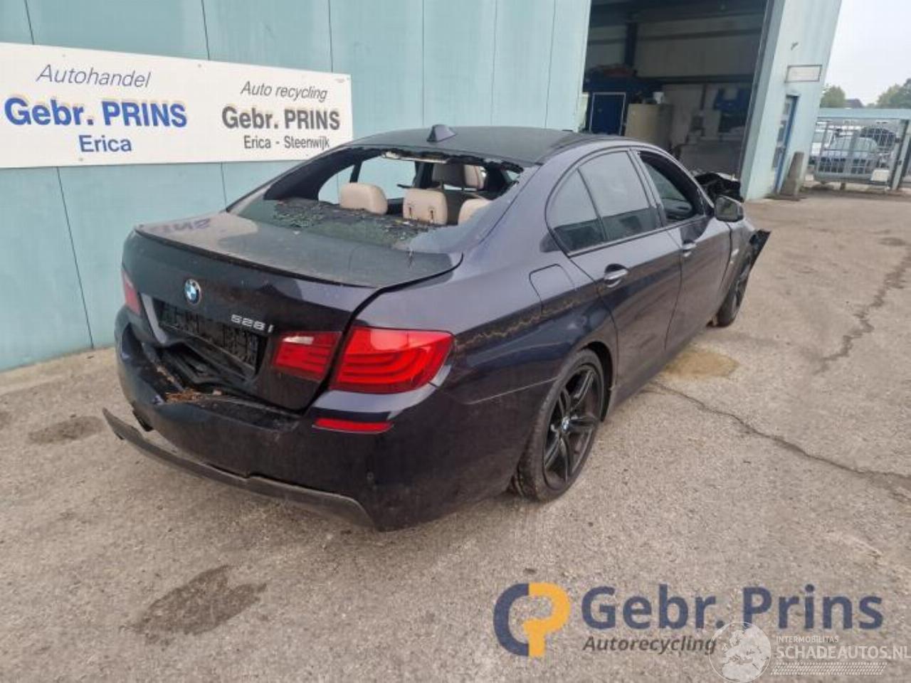 BMW 5-serie 5 serie (F10), Sedan, 2009 / 2016 528i 16V