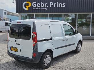 krockskadad bil bedrijf Renault Kangoo 1.5 dCi 90 FAP Bestel  Diesel 1.461cc 66kW (90pk) FWD 2011/1